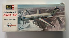 REVELL Douglas DC-9  Airliner