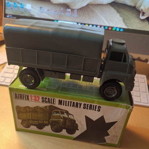 Airfix poly bedford - 1/32, poly,