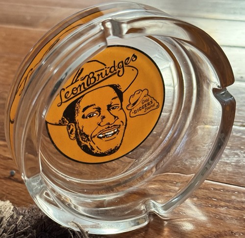 Leon bridges gold diggers - leon, “