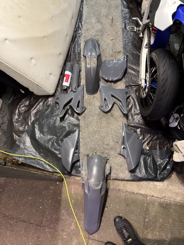 Yamaha yz250 125 plastics - yamaha,