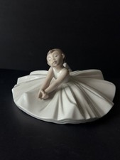 NAO figurine by Lladro “Dance Class Ballerina” no.1283 porcelain ballet figure