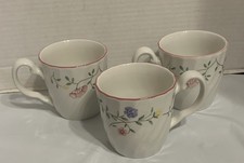 3 Mugs Summer Chintz Johnson