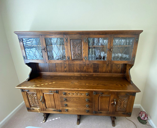 Raised oak dresser cupboards - raised,