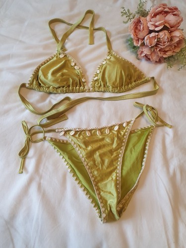 Green bikini never fully