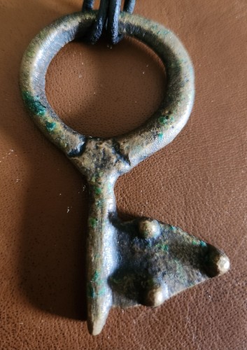 Bronze key original patina - bronze,