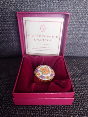 Staffordshire enamels pill box - staffordshire,