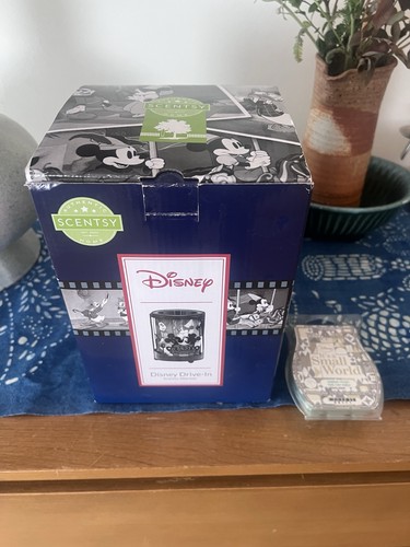 New box scentsy - new, disney