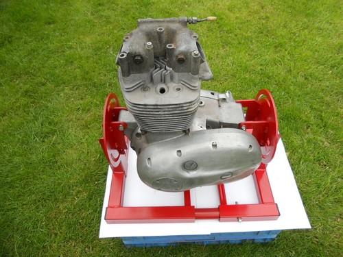 Bsa b25 b50 triumph t25 - b25,b50,triumph, t25,ccm