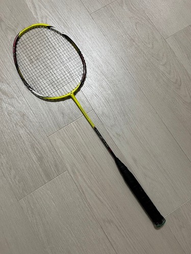 Yonex badminton racket - yonex,