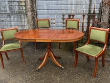 Extendable Oval Solid Wood