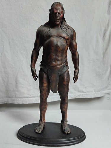 Lurtz statue lord of - statue,