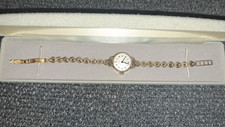 Vintage Avia Ladies 9ct Gold