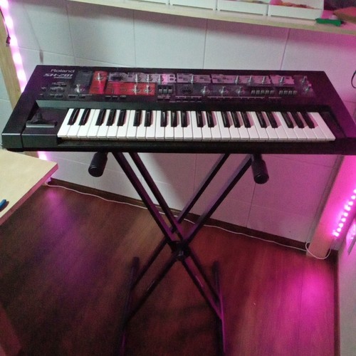 Roland 201 synthesizer - sh-201,
