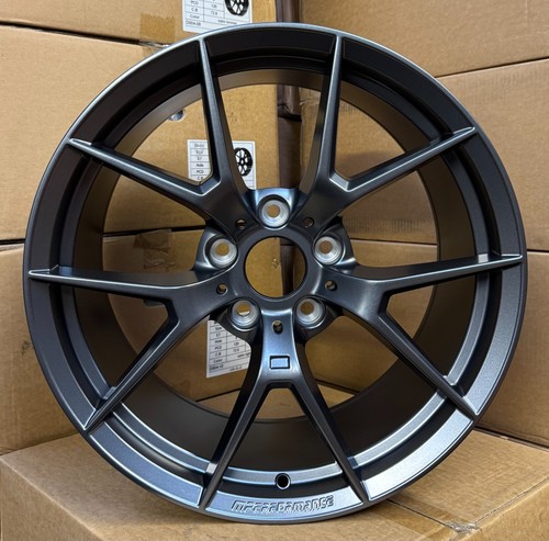 Satin grey bmw 763m - 18”,
