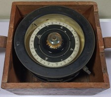 Vintage Japanese No.122 Kure Naval Arsenal Magnetic Ship Compass in Chest 