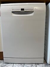 Bosch freestanding dishwasher, 2 Serie, Used Excellent Condition. 6 Month Old