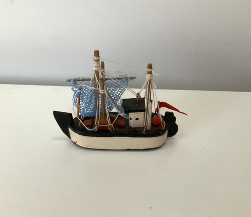 Vintage wooden model fishing - wooden,