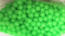 8mm Lumi beads round green