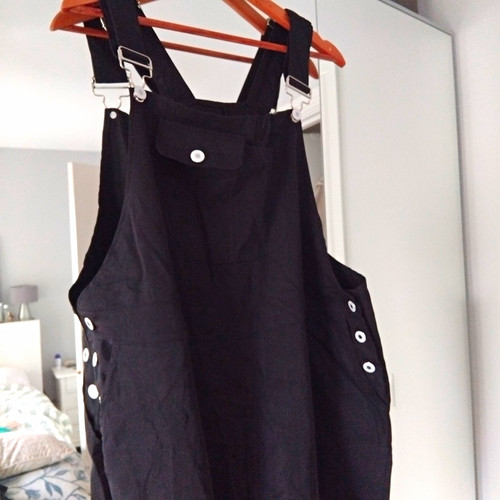 Women black square neck - women’s,