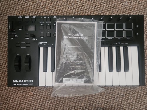 Audio oxygen pro midi - 25,