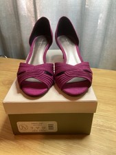 Jacques Vertes Size 4 Raspberry & Black Court Shoes