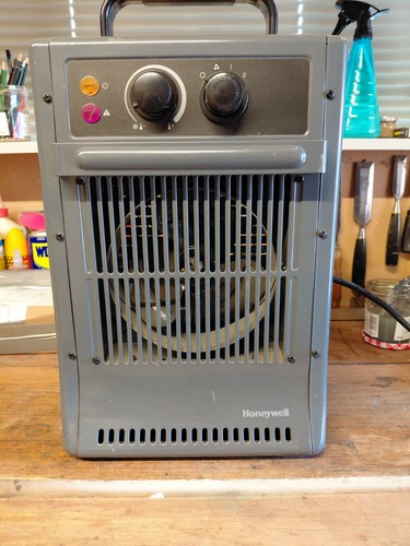 Honeywell heavy duty power fan - power,