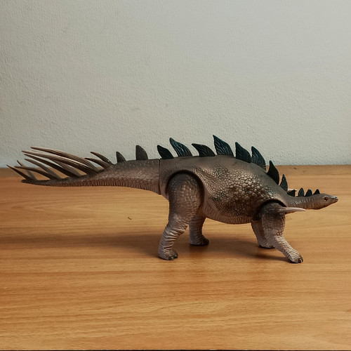 Dino riders kentrosaurus - 12",