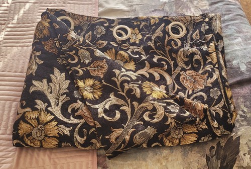 Dunelm betsy black floral - black,
