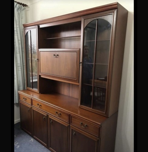 Welsh dresser must - go!!!,