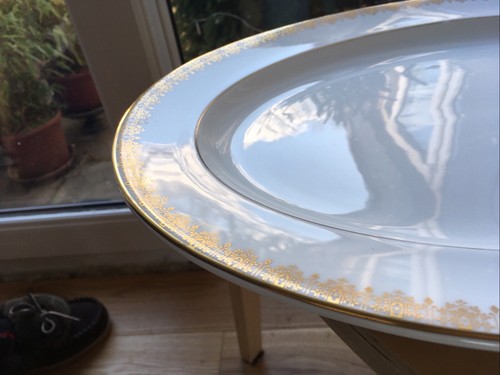 Excellent royal doulton - royal, gold