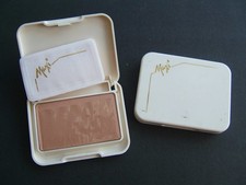 MAX FACTOR MAXI FRESH FINISH PRESSED FACE POWDER COMPACT 11g DIFFERENT SHADES –