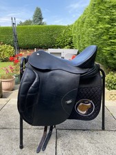 Solution (Smart) Dressage Saddle Black Size 3 Plain Flaps