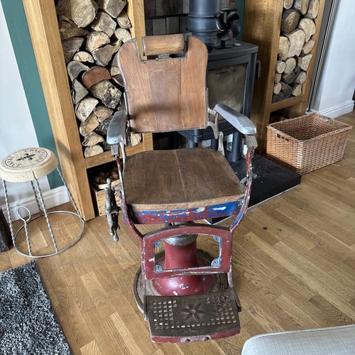 Barberschair leather salon - leather,