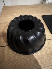 Non Stick Fluted Ring Bundt Cake Tin Round Baking Pan 22 x 11cm Mould Loaf Tin