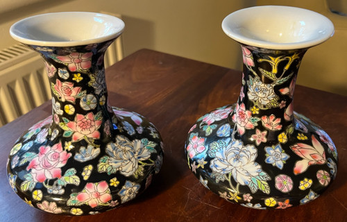 Pair chinese pots vases