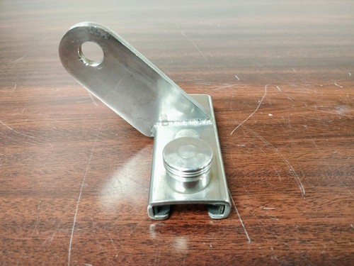 Spinnaker angled pole slider - spinnaker,