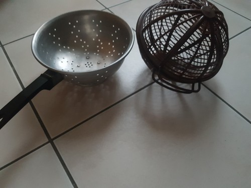 Vintage aluminium colander - ,