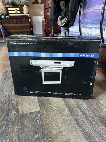Polaroid under the - under-the-counter, 7"