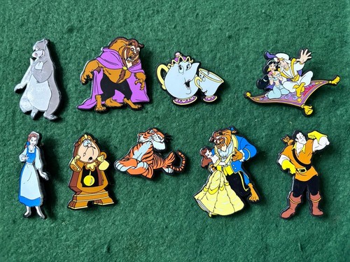 Various walt disney badges - various,