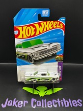 Hot Wheels 2026 White & Green