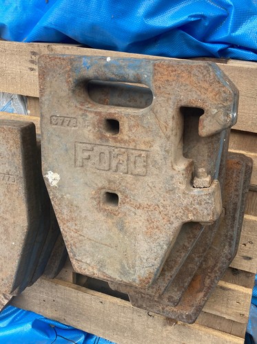 Ford tractor front - front, 9