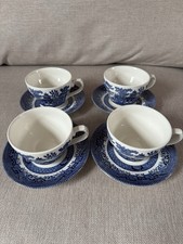 Vintage Set Of 4 Churchill England  Blue White Willow Tea Cups Saucers 