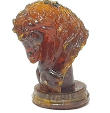 Amber  Natural amber  Horse's