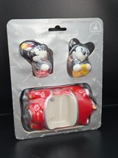 Minnie and Mickey Mouse Retro