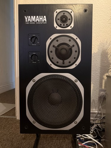 Yamaha 1000m monitor - yamaha,