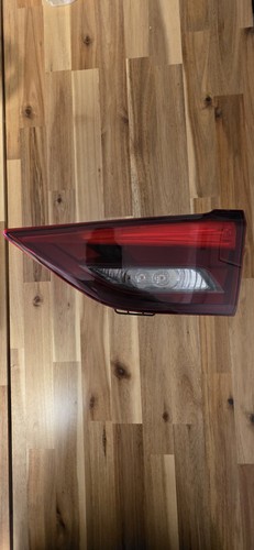 Toyota avensis rear light - toyota,