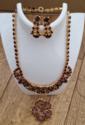 Vintage jewellery set - jewellery, purple