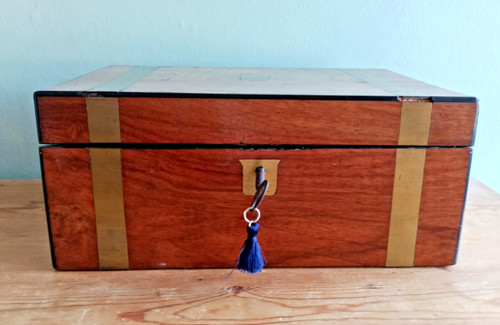 Walnut writing slope with - walnut,