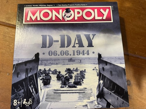 Monopoly wwii day board game - wwii,