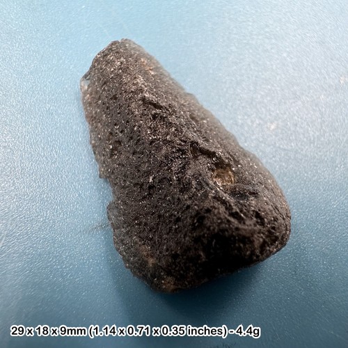 Genuine tektite meteorite - tektite,